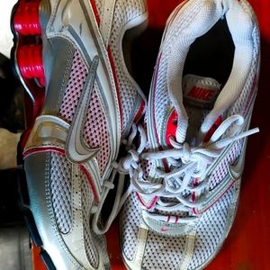 Pre-owned 7.5 Nike Shox tennis run walk shoes